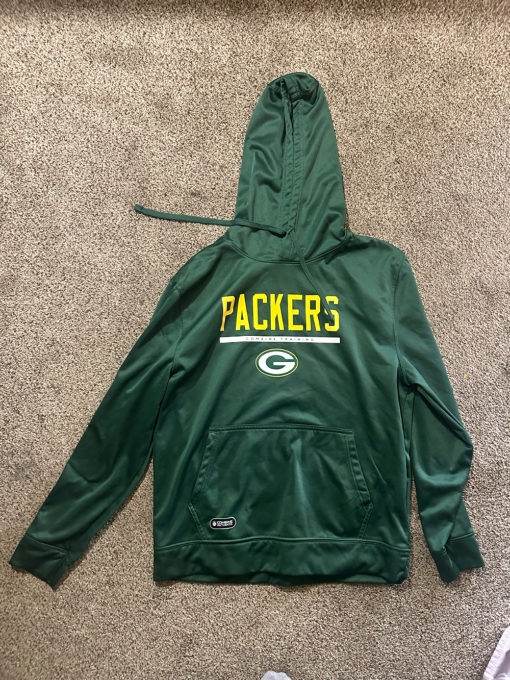 New Era Green Team Apparel NFL Hoodie Tag Detail